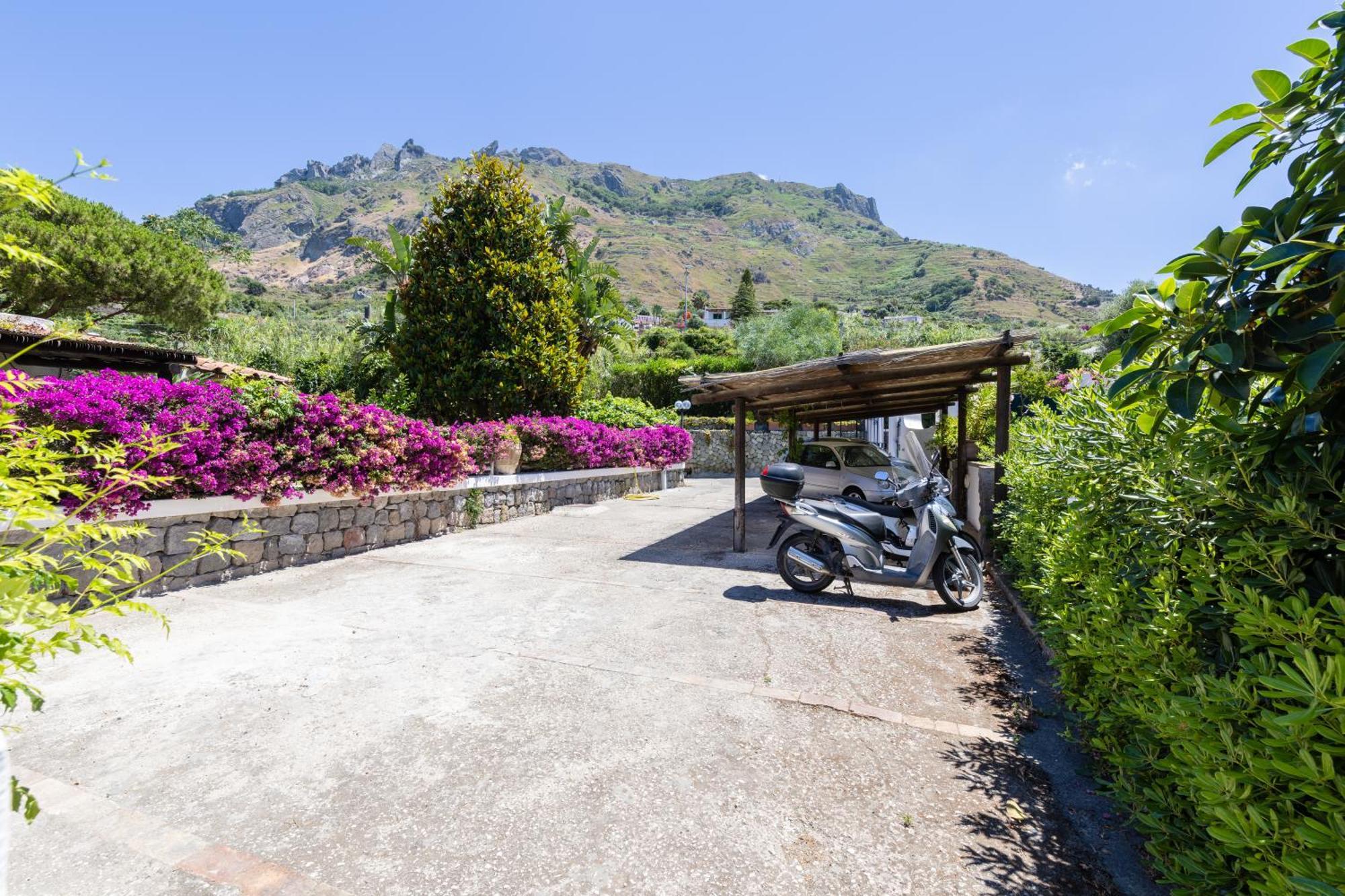 Forio di Ischia Villetta Con Giardino Esclusivo Di 1000 Mq, Piscina, Tennis, Calcio, Bocce מראה חיצוני תמונה