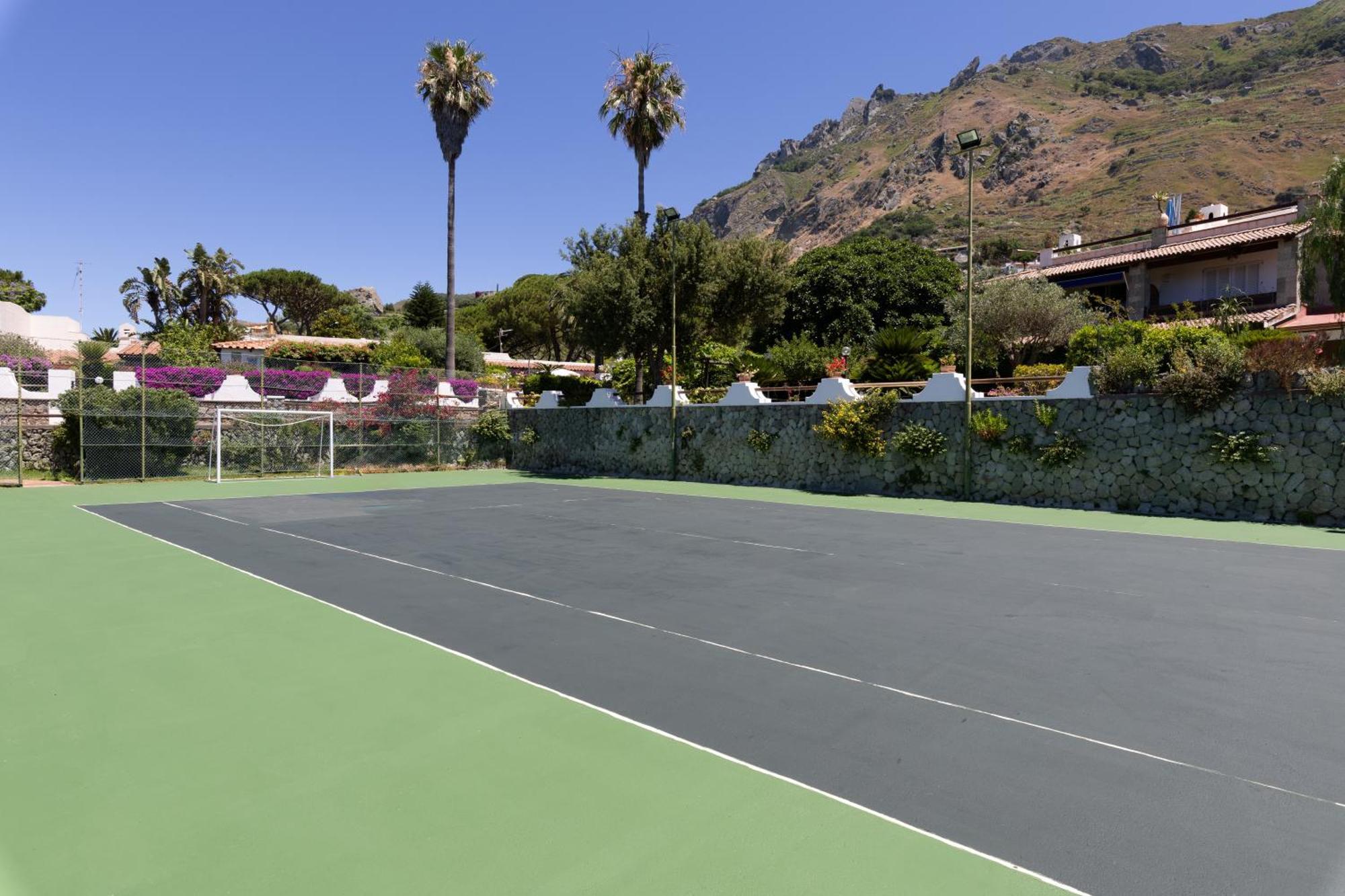 Forio di Ischia Villetta Con Giardino Esclusivo Di 1000 Mq, Piscina, Tennis, Calcio, Bocce מראה חיצוני תמונה